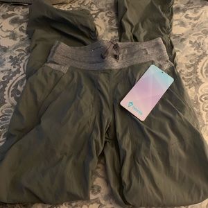 Ivivva Live to Move Pant